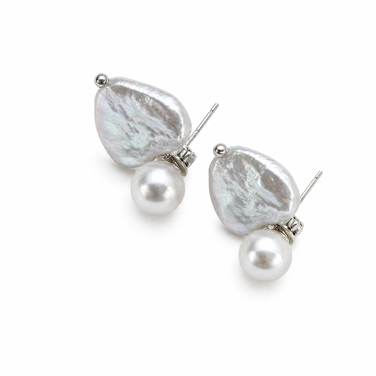 Puces d'oreilles cœur en perles baroques