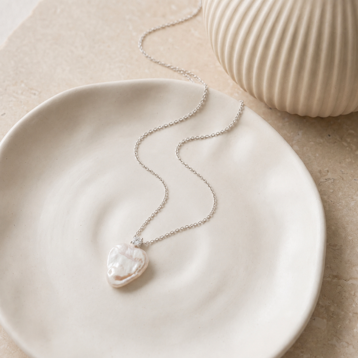 Amour Heart Pearl Necklace