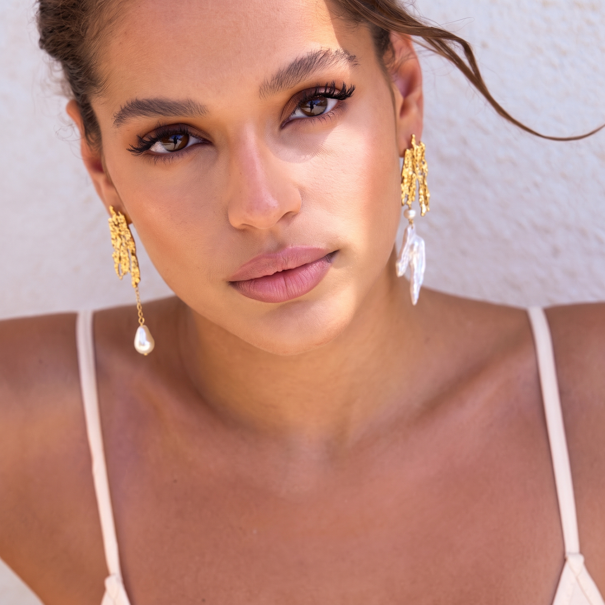 Rift Baroque Pearl Asymmetric Earrings