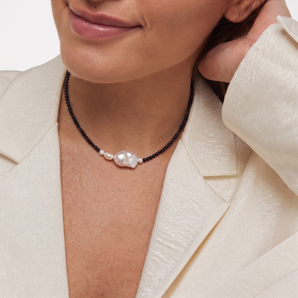 Eclipse Pearl Necklace by ORAÉ — detail view