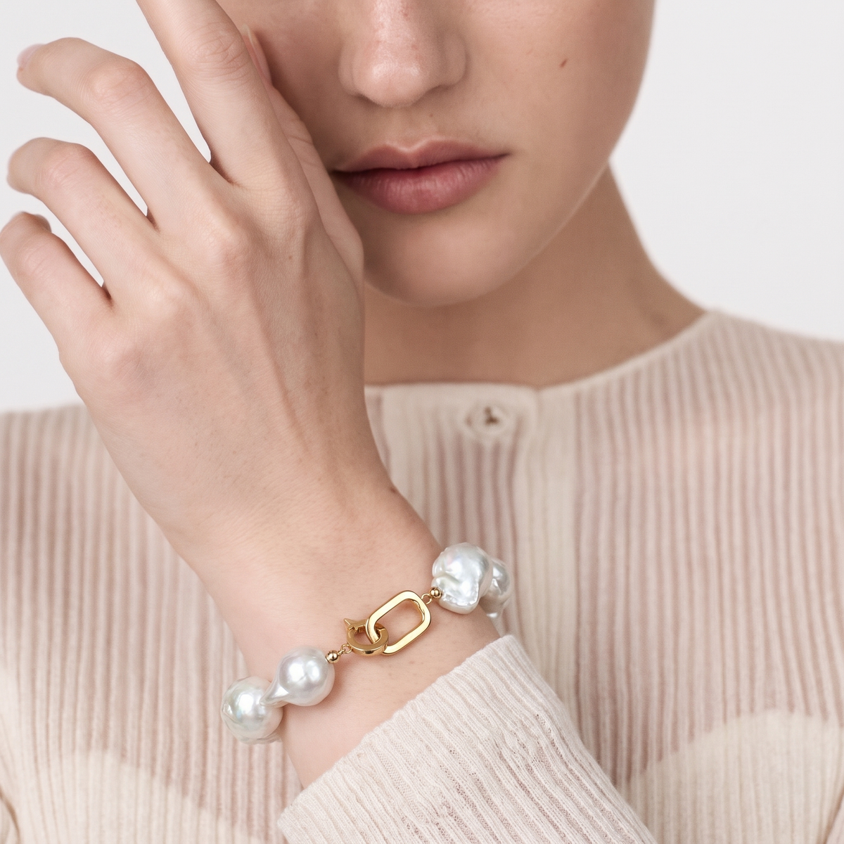 Grand Form Baroque Pearl Bracelet by ORAÉ — modern baroque pearl jewelry