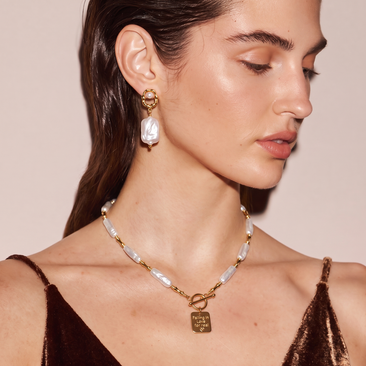 Atelier Line Pearl Necklace by ORAÉ — detail view