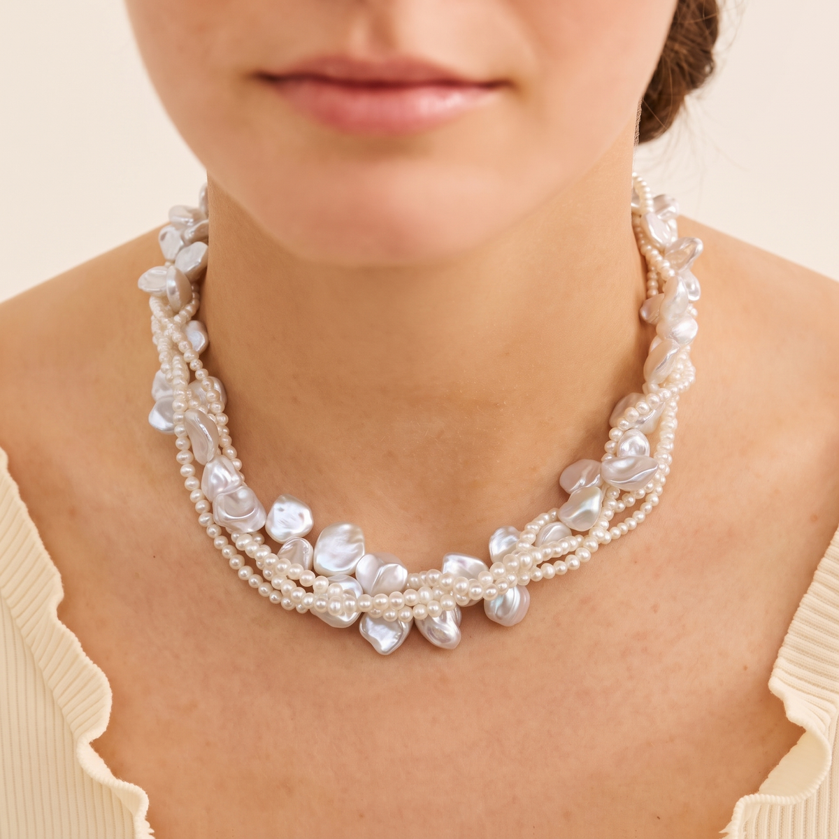 Cloud Veil Pearl Necklace