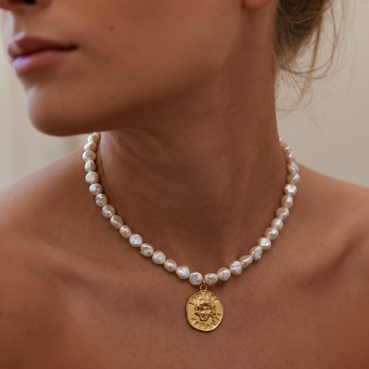 Sol Medallion Baroque Pearl Necklace