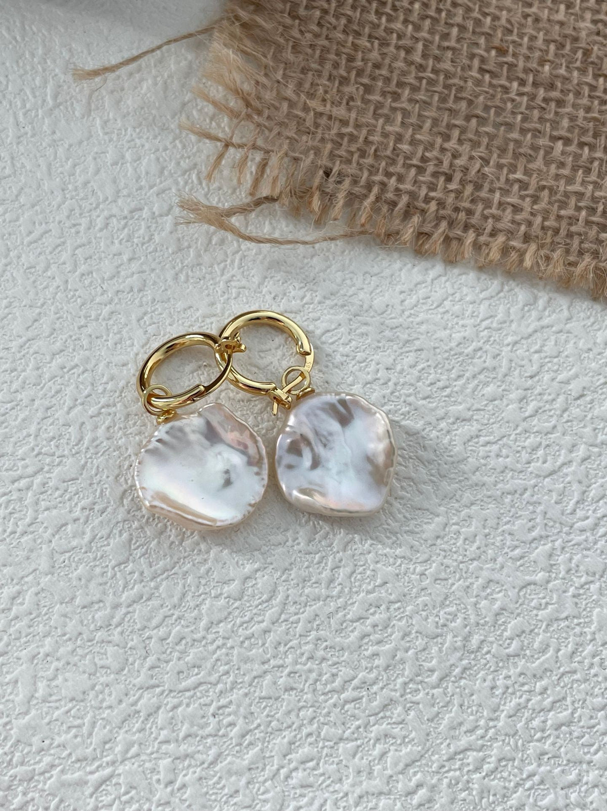 Boucles d'oreilles créoles perles et pétales