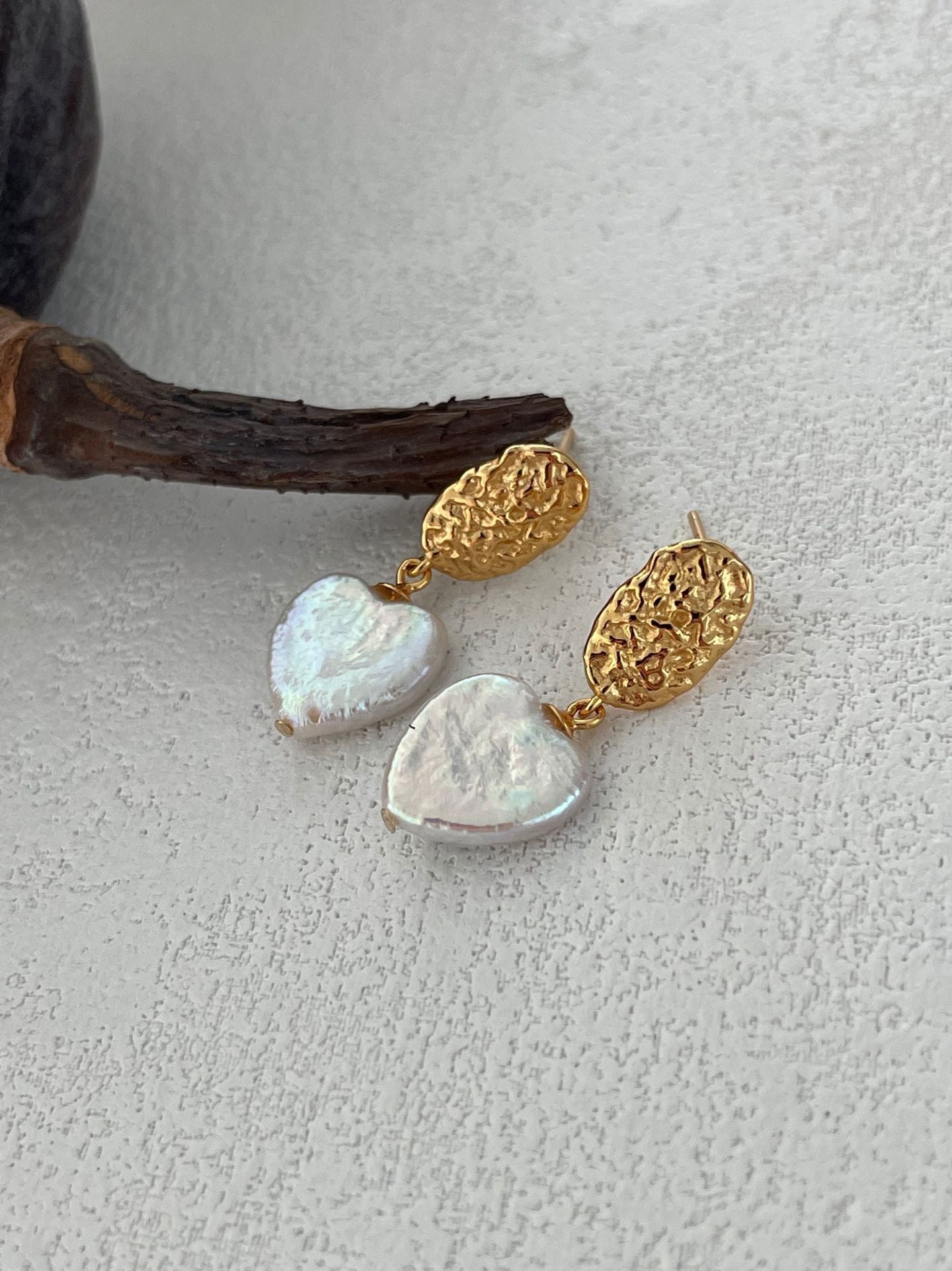 Amour Baroque Pearl Heart Earrings